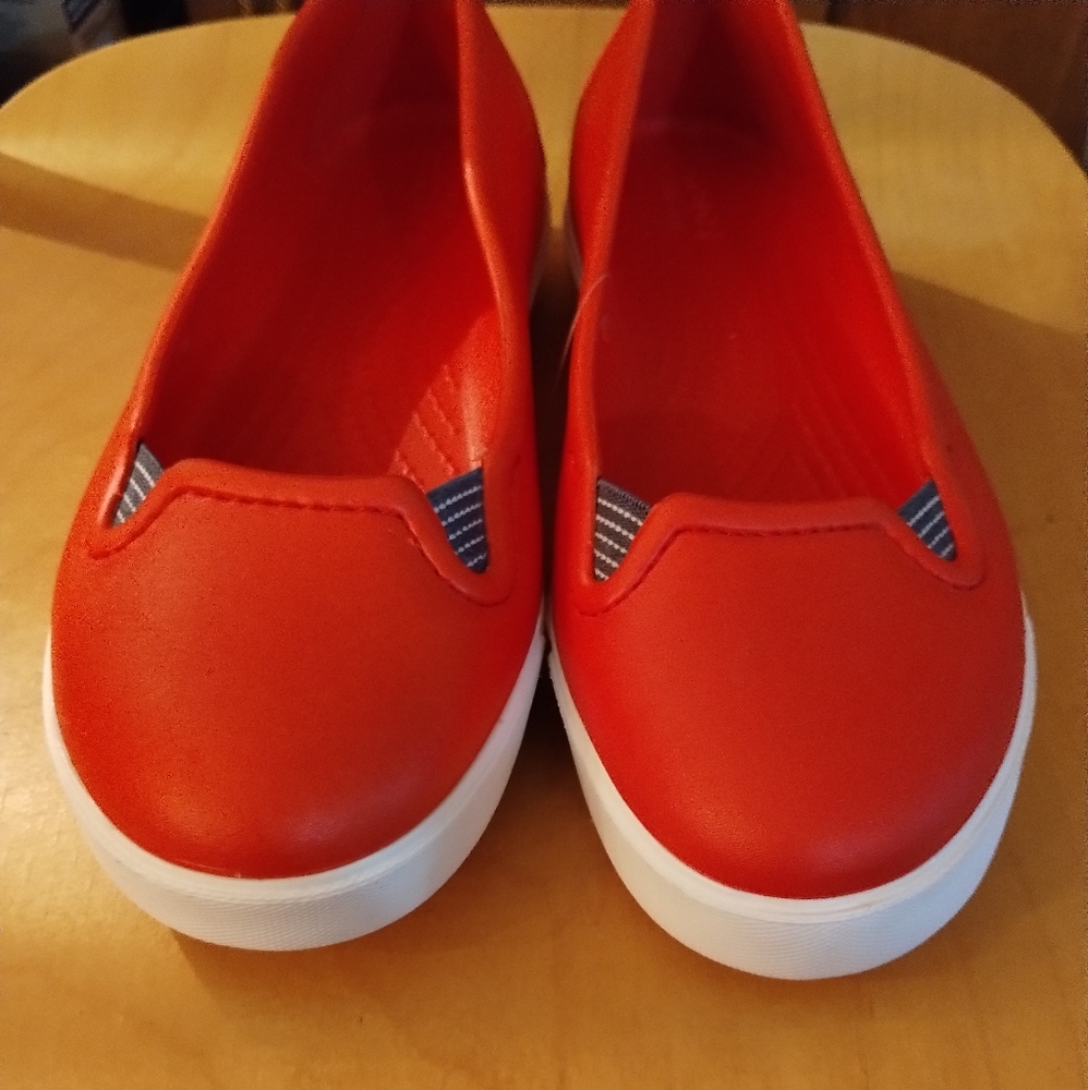 Crocs NWOT red Citilane slip-on ballet flats - Picture 7 of 9